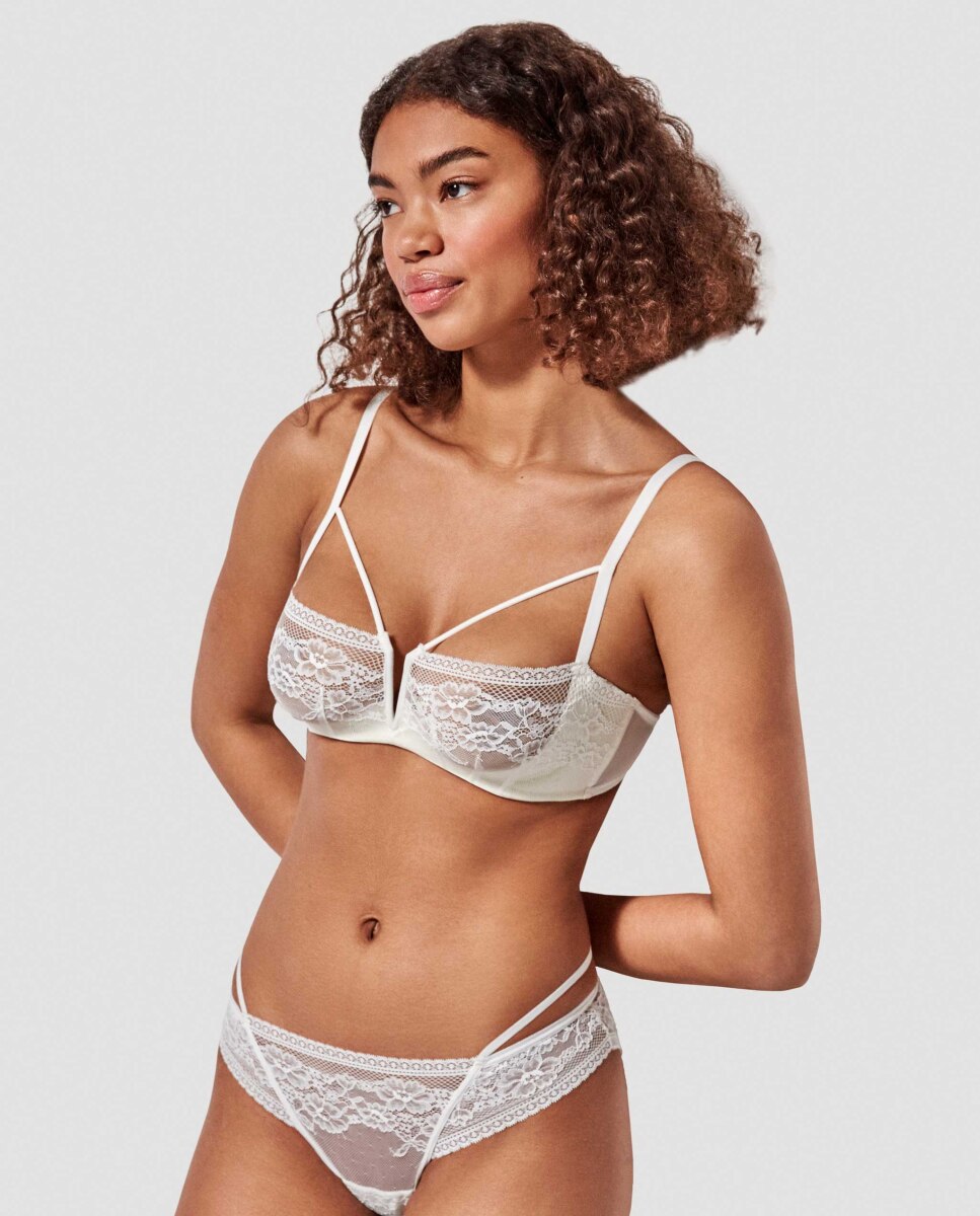 Soutien Balconette com Aro e sem Foam em Tecido de Renda Branco-4