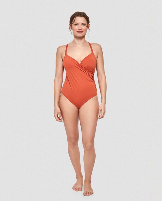 Imagem 0 de Fato de Banho com Efeito Controle e Plus Size com Aro e Foam