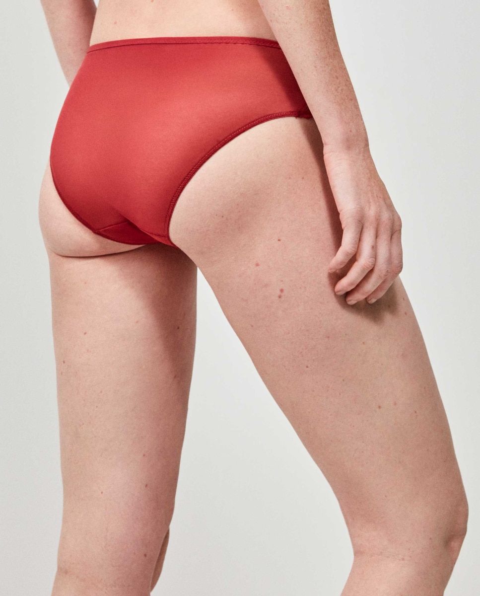 Cueca Clássica em Tecido de Renda Grená-4