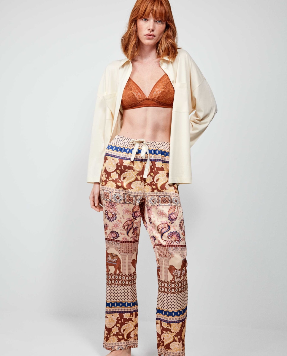 Pijama Comprido com Camisa de Malha e Calças em Cetim Bege / Castanho-3