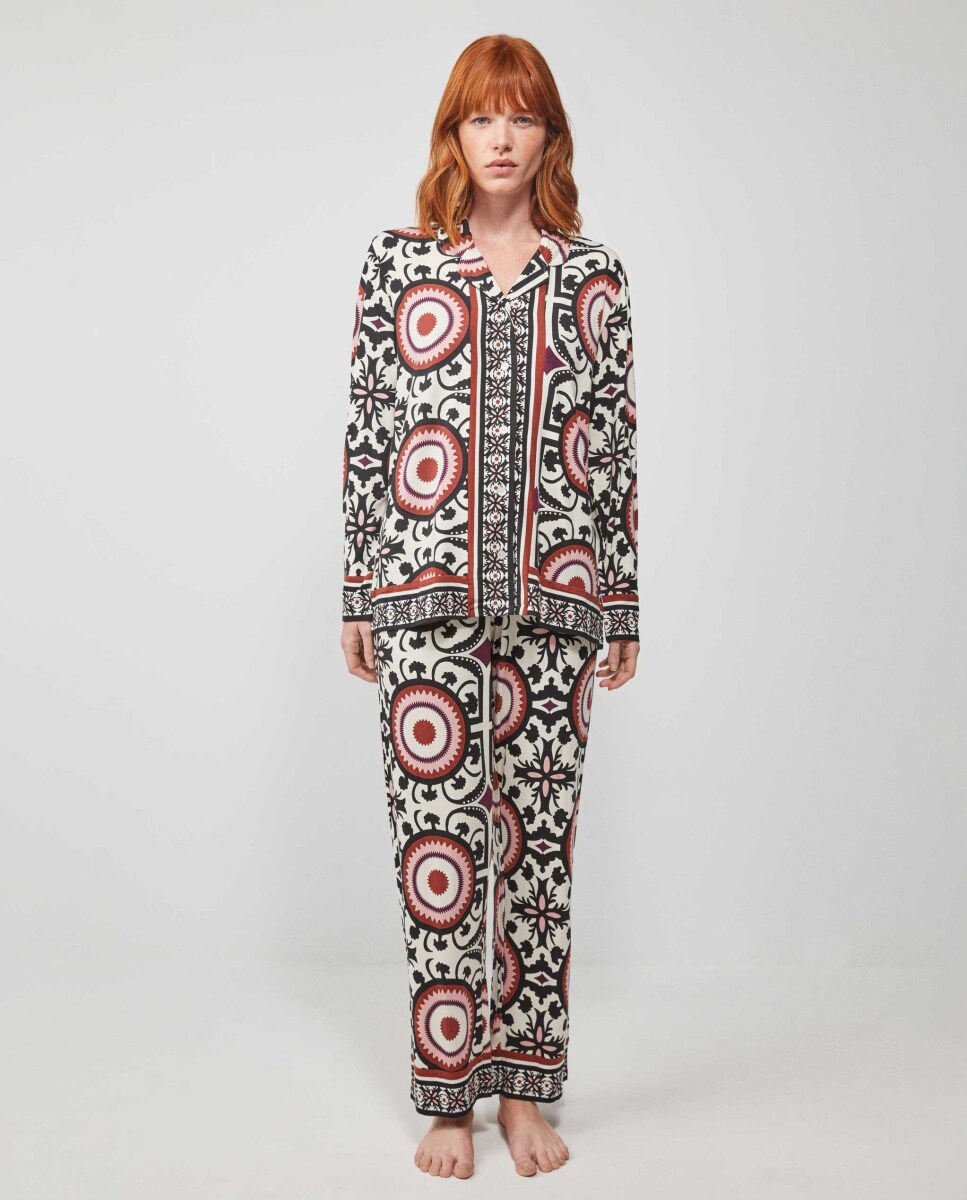 Pijama Tipo Camisa Comprido em Tecido Estampado Multicolor-1