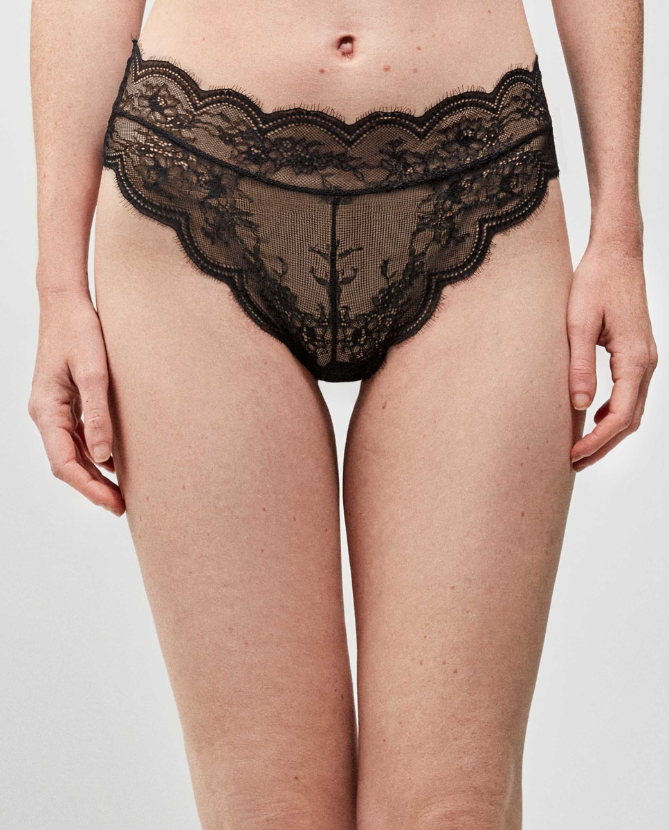 Imagem 0 de Cueca Clássica em Tecido de Renda