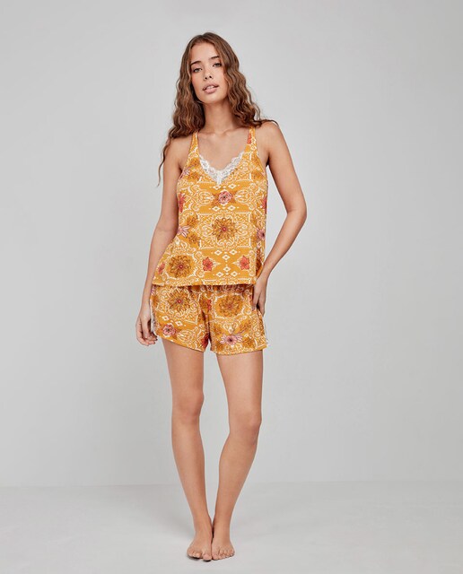 Imagem 0 de Pijama Curto Estampado com T-shirt de Alças