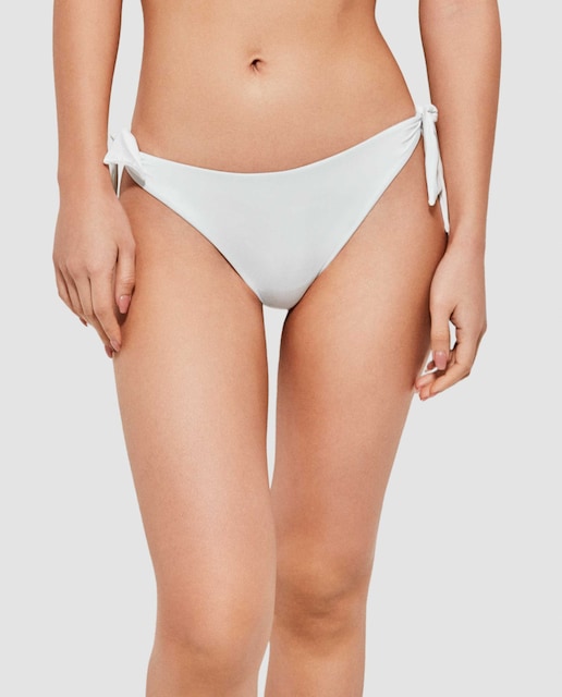 Imagem 0 de Cueca de Biquíni Brasileira Ajustável em Tecido Liso