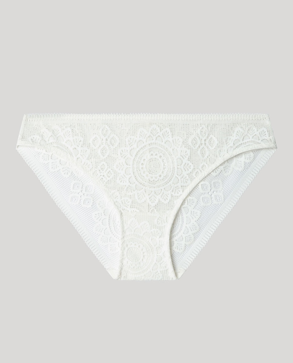 Cueca Clássica em Tecido de Renda Branco-5