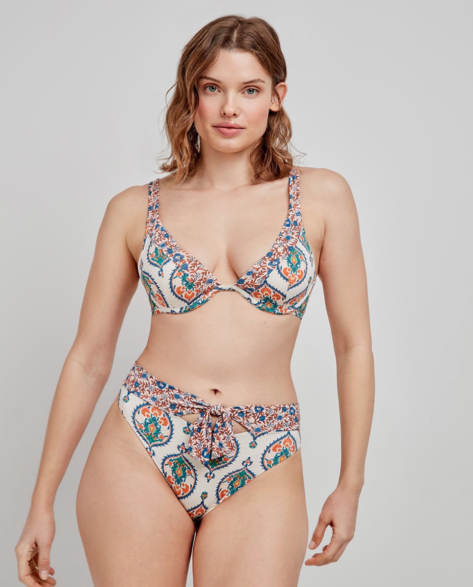 Cueca Biquíni Alta em Tecido Estampado Multicolor-2