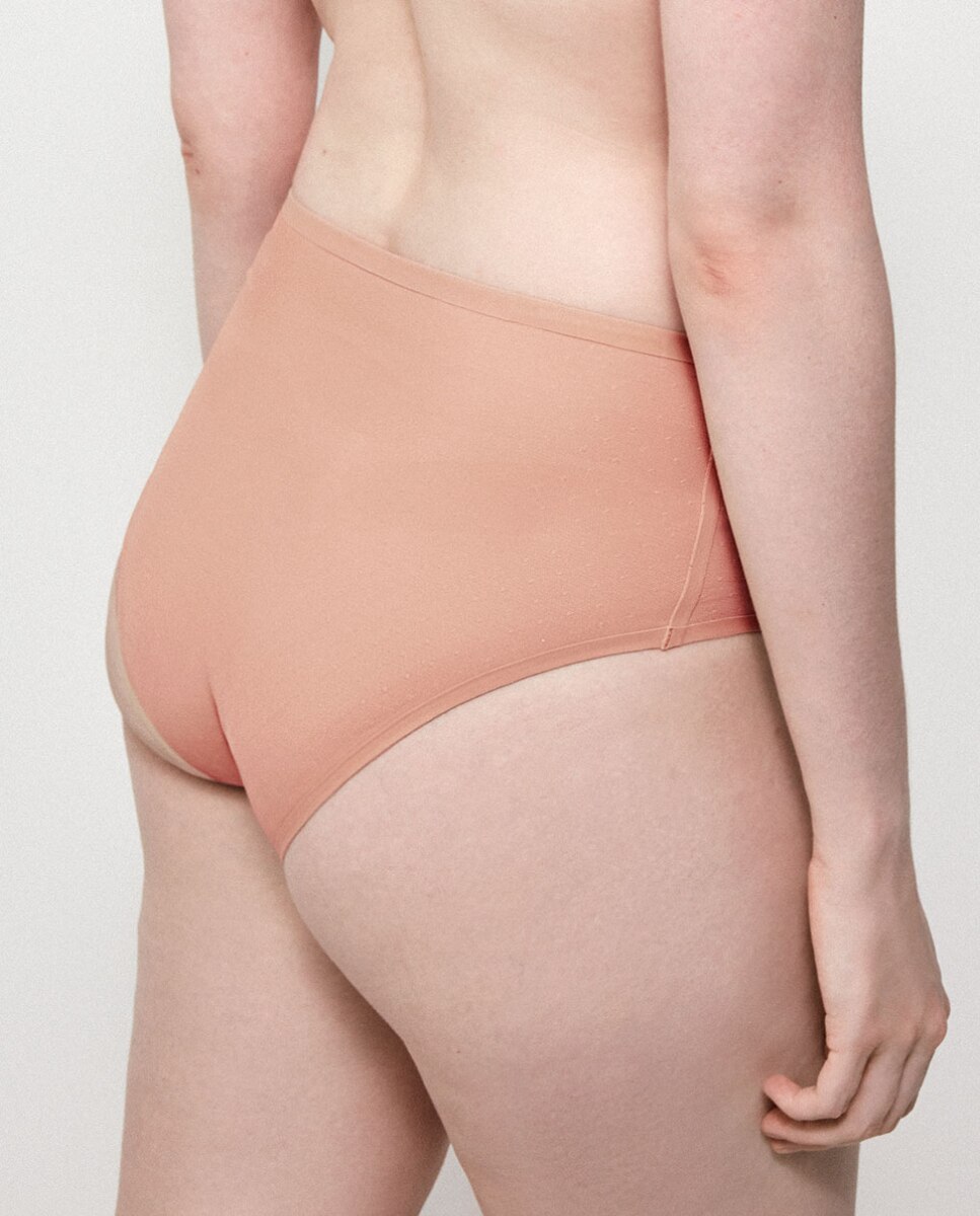 Cueca Alta em Tecido Plumeti Natural-4