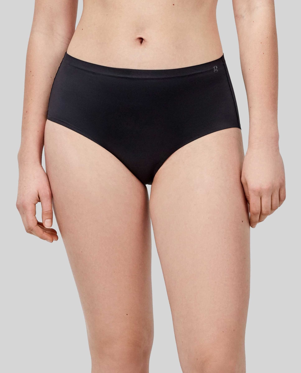 Cueca Alta com Acabamentos Termofusionados Preto-1