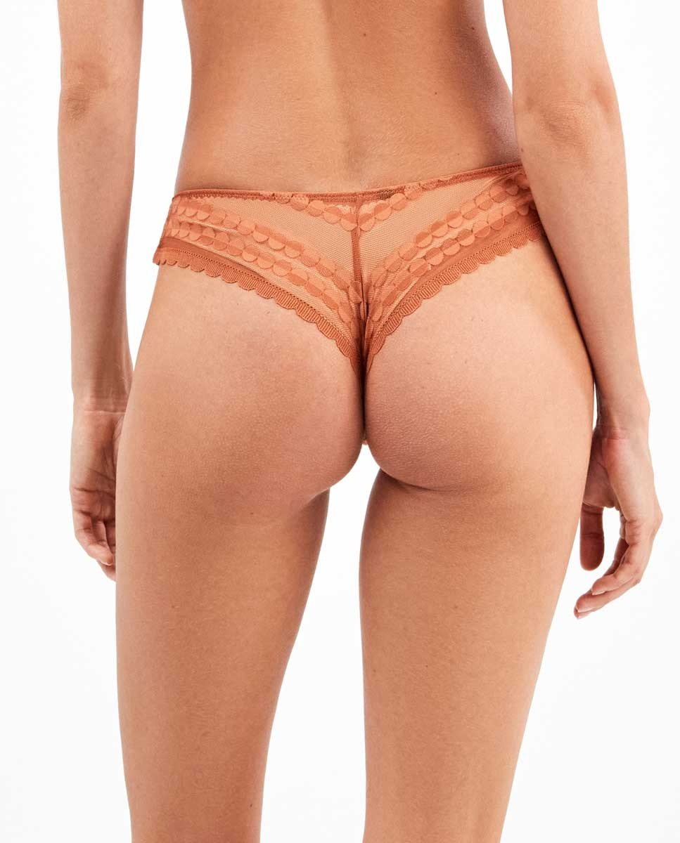 Cueca Brasileira em Tecido de Renda Castanho-3