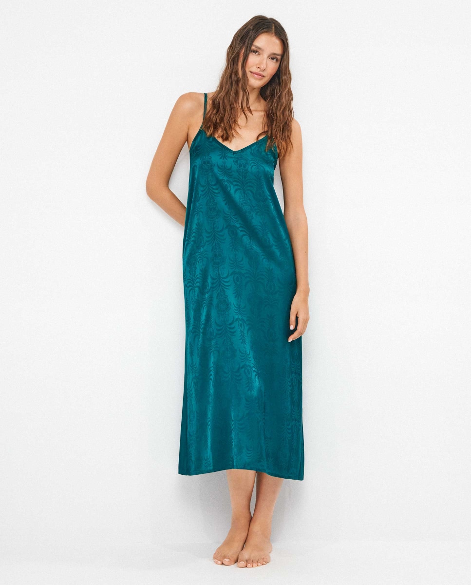 Imagem 0 de Robe Comprido em Tecido de Cetim