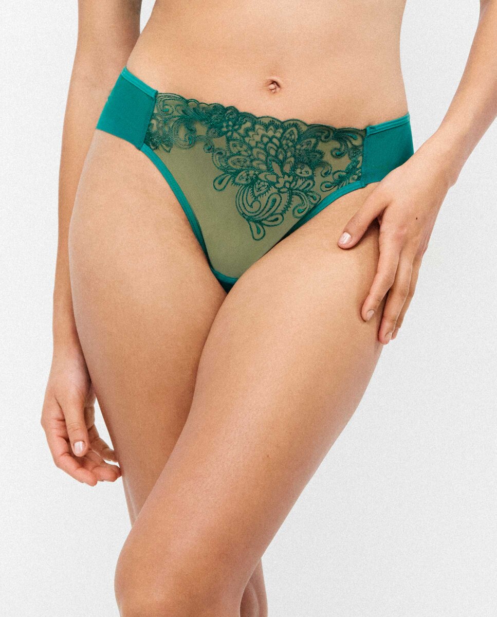 Imagem 0 de Cueca Clássica em Tecido de Renda