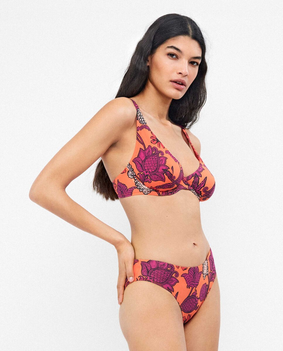 Cueca Biquíni Alta em Tecido Estampado Multicolor-2