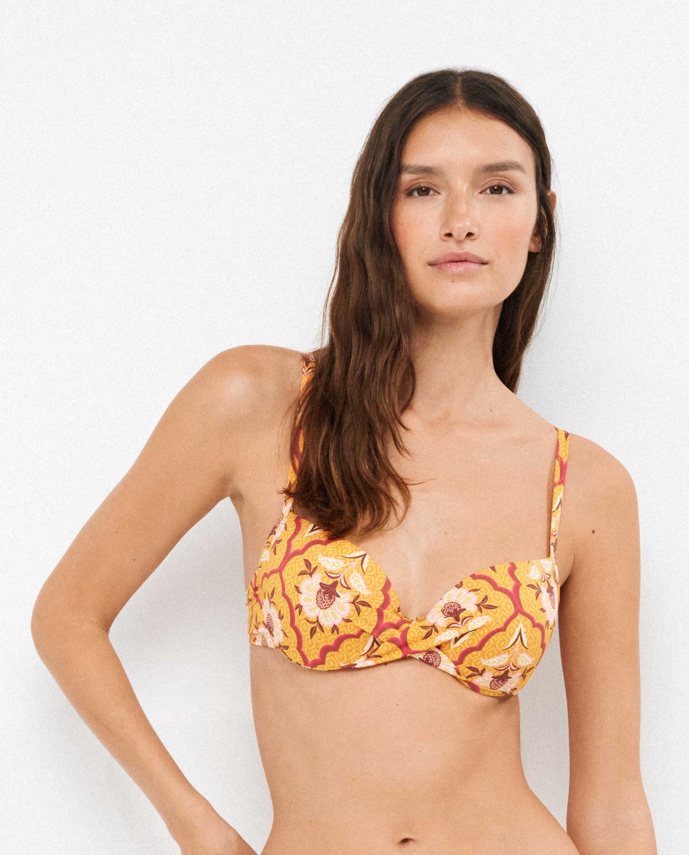 Imagem 0 de Top de Biquíni com Aro, Foam e Cruzado no Decote