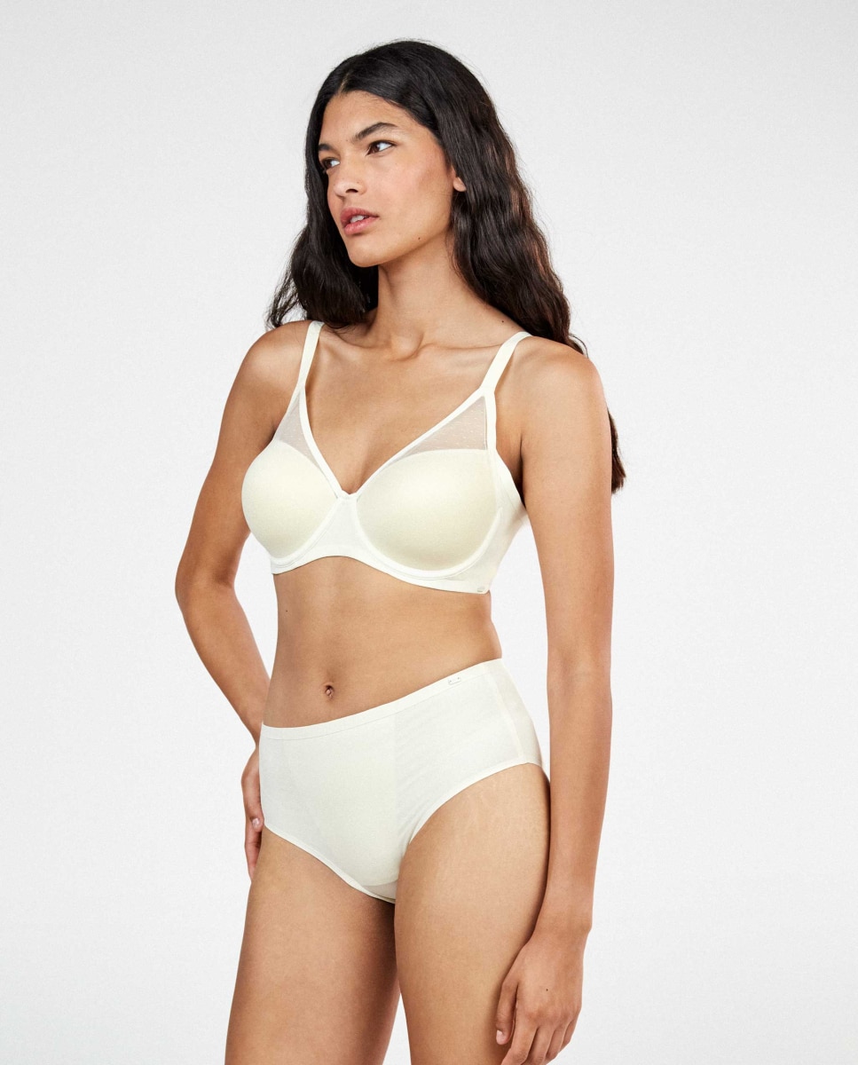 Cueca Clássica Alta Bege-2