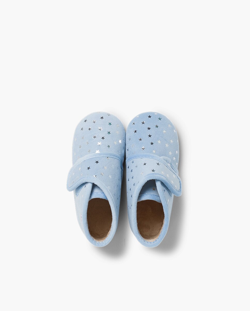 Pantufas Fechadas de Bebé de Estar Por Casa Pisamonas Celeste-4