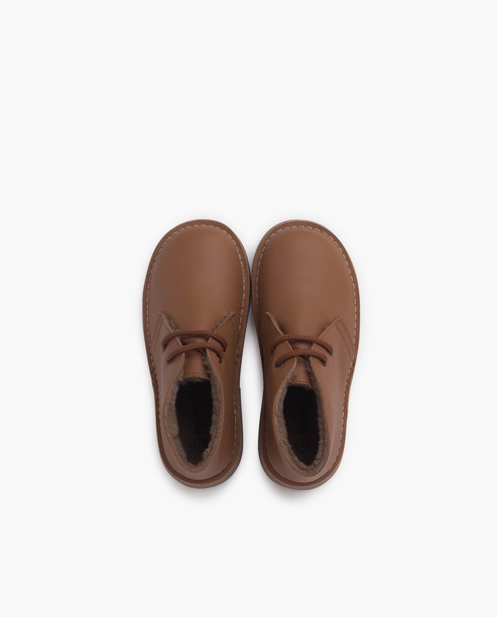 Botas Infantil de Pele com Cordões e Forro Tipo Pelo de Ovelha Pisamonas Camel-4