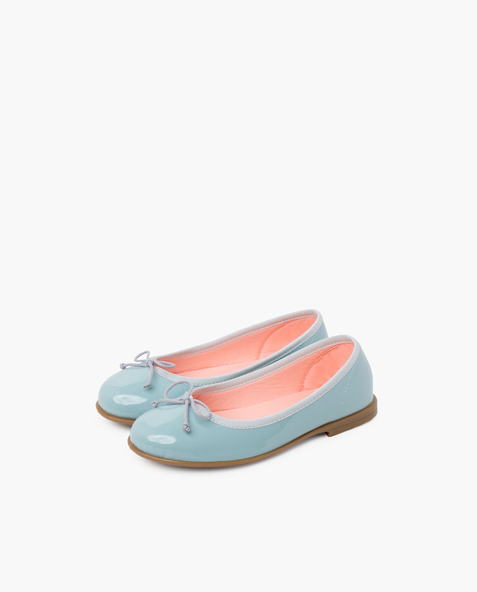 Bailarinas Infantil de Verniz com Piso Caramelo Azul-claro-3