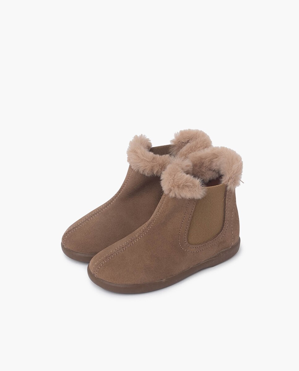 Botas Tipo Chelsea com Gola Pelo Taupe-3