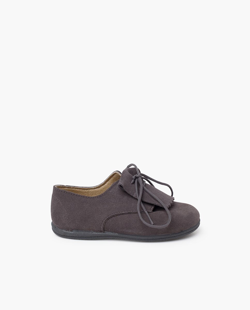 Imagem 0 de Sapatos de Cordões em Camurça com Língua de Franjas Infantil