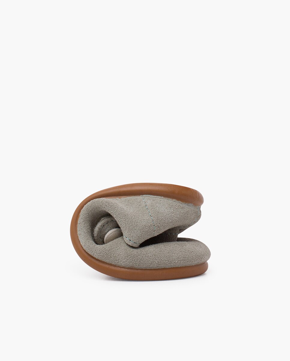 Merceditas de Bebé Perfuradas com Velcro e Botão Pisamonas Cinzento-claro-5
