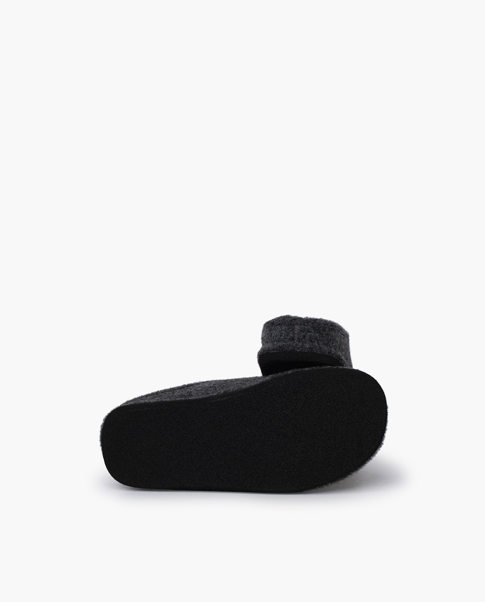 Pantufas Fechadas Infantil em Feltro Tamanhos Altos Cinzento-escuro-2