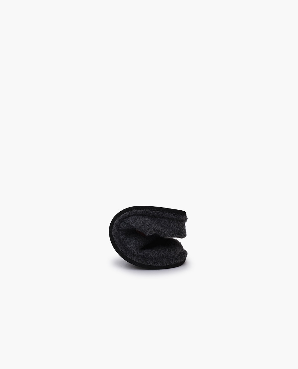 Pantufas Fechadas Infantil em Feltro Tamanhos Altos Cinzento-escuro-5