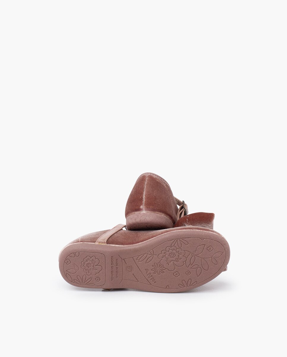 Sapatos de Presilha em Veludo com Laço Grande Tira Pisamonas Bege-2