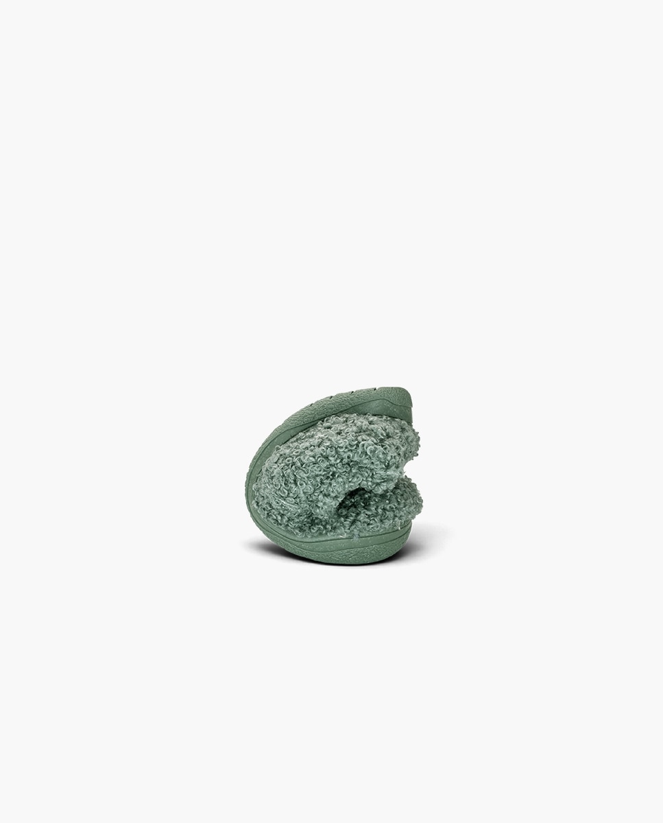 Pantufas Fechadas Infantil com Velcro em Pelo de Ovelha Verde-5