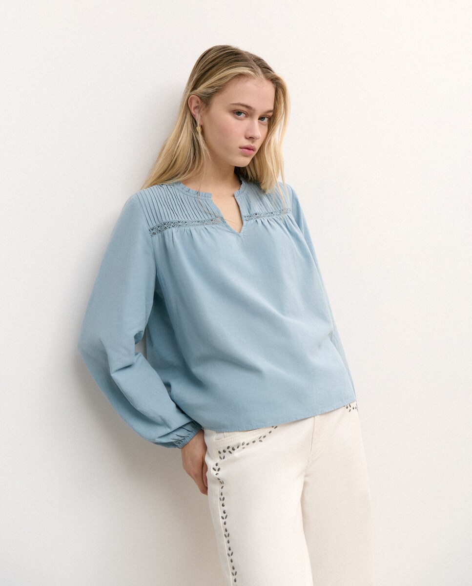 Blusa em Algodão com Pregas Azul-claro-1
