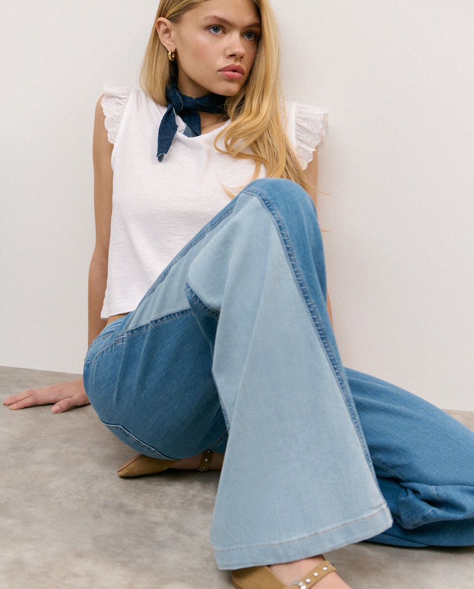 Jeans Regular Bicolor com Corte Lateral Azul-claro-3
