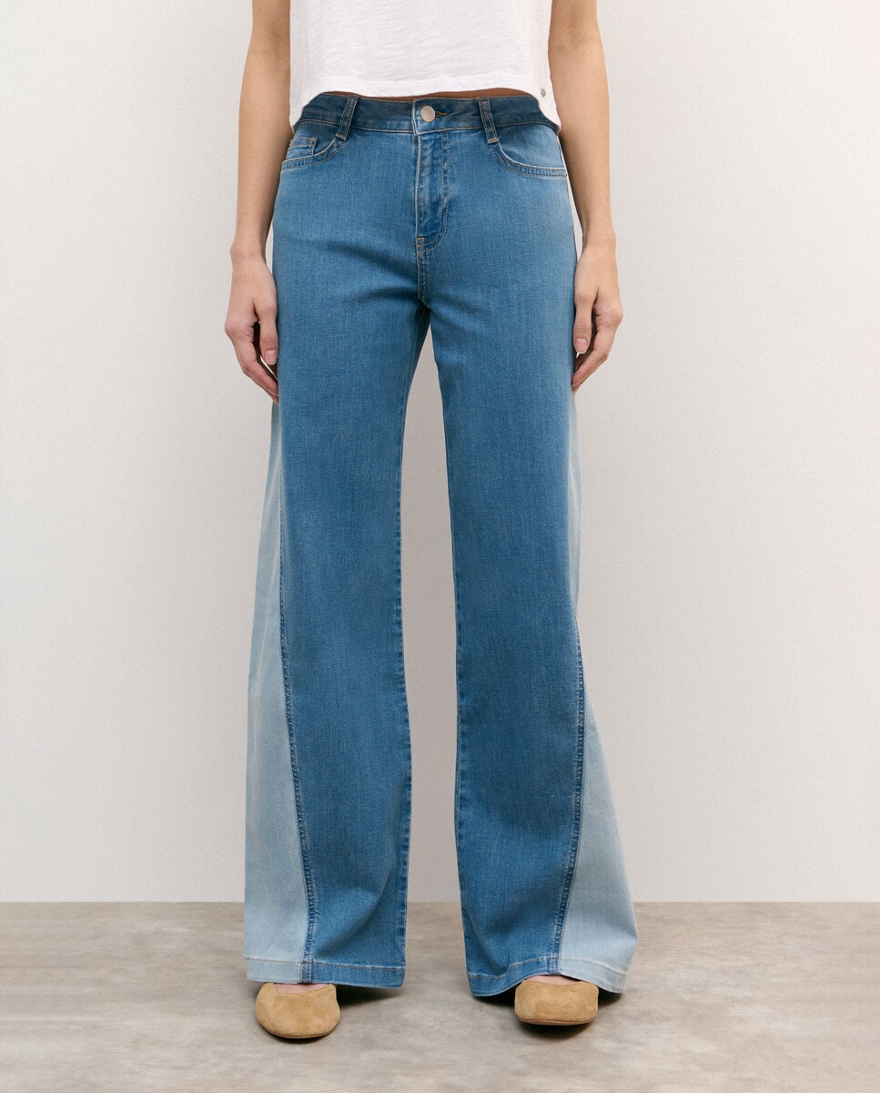 Jeans Regular Bicolor com Corte Lateral Azul-claro-4