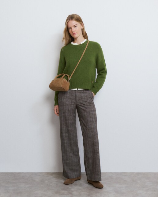 Imagem 0 de Calças com Corte a Direito Aos Quadrados