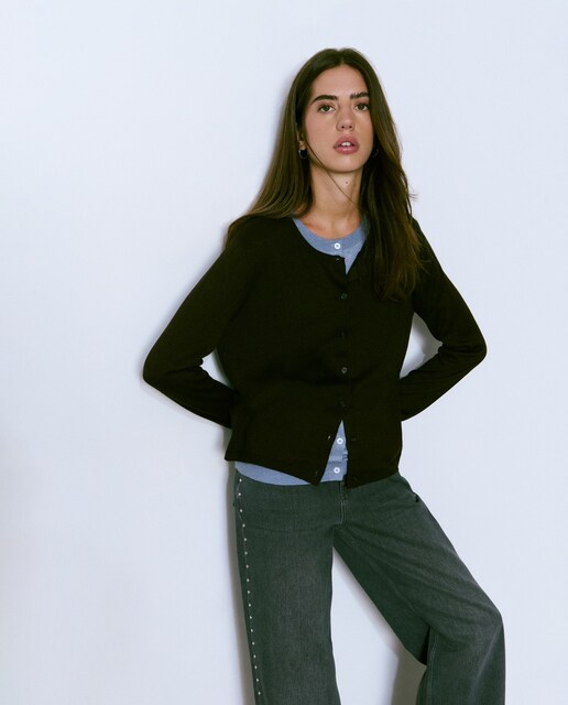 Imagem 0 de Cardigan Duplo com Botões