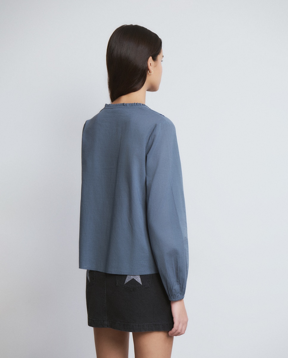 Blusa com Bordados Azul-acinzentado-2