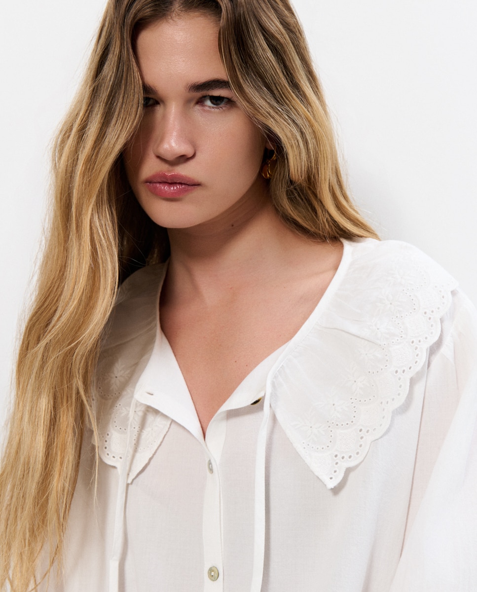 Blusa com Bordados Branco-4