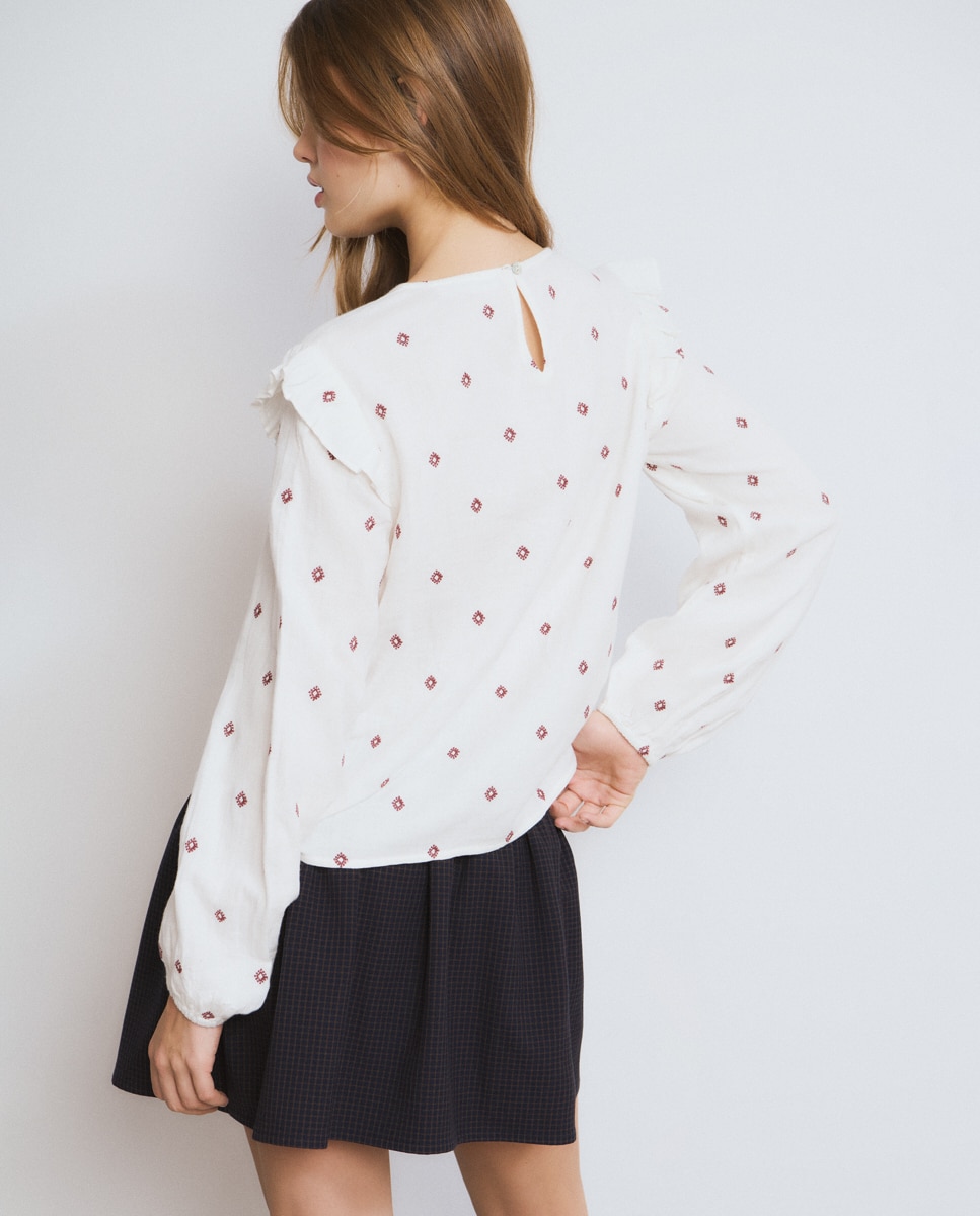 Blusa com Bordados Branco-2