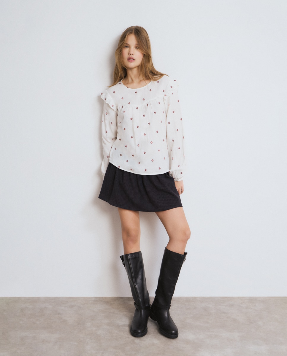 Blusa com Bordados Branco-3