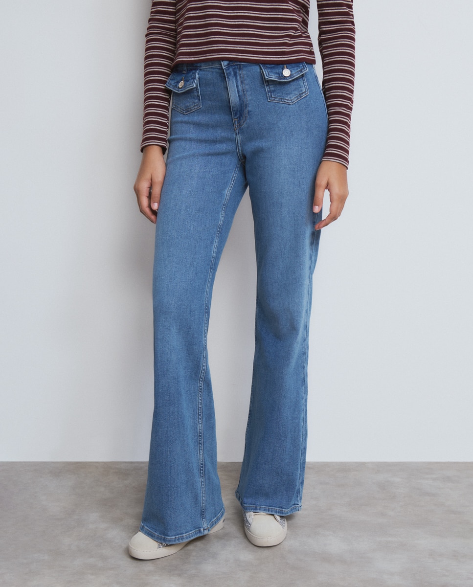 Jeans À Boca de Sino com Bolsos Frontais Azul denim-3
