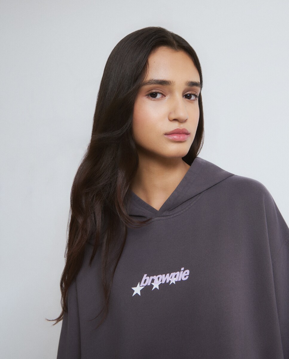 Sweatshirt com Capuz e Print nas Costas Cinzento-4