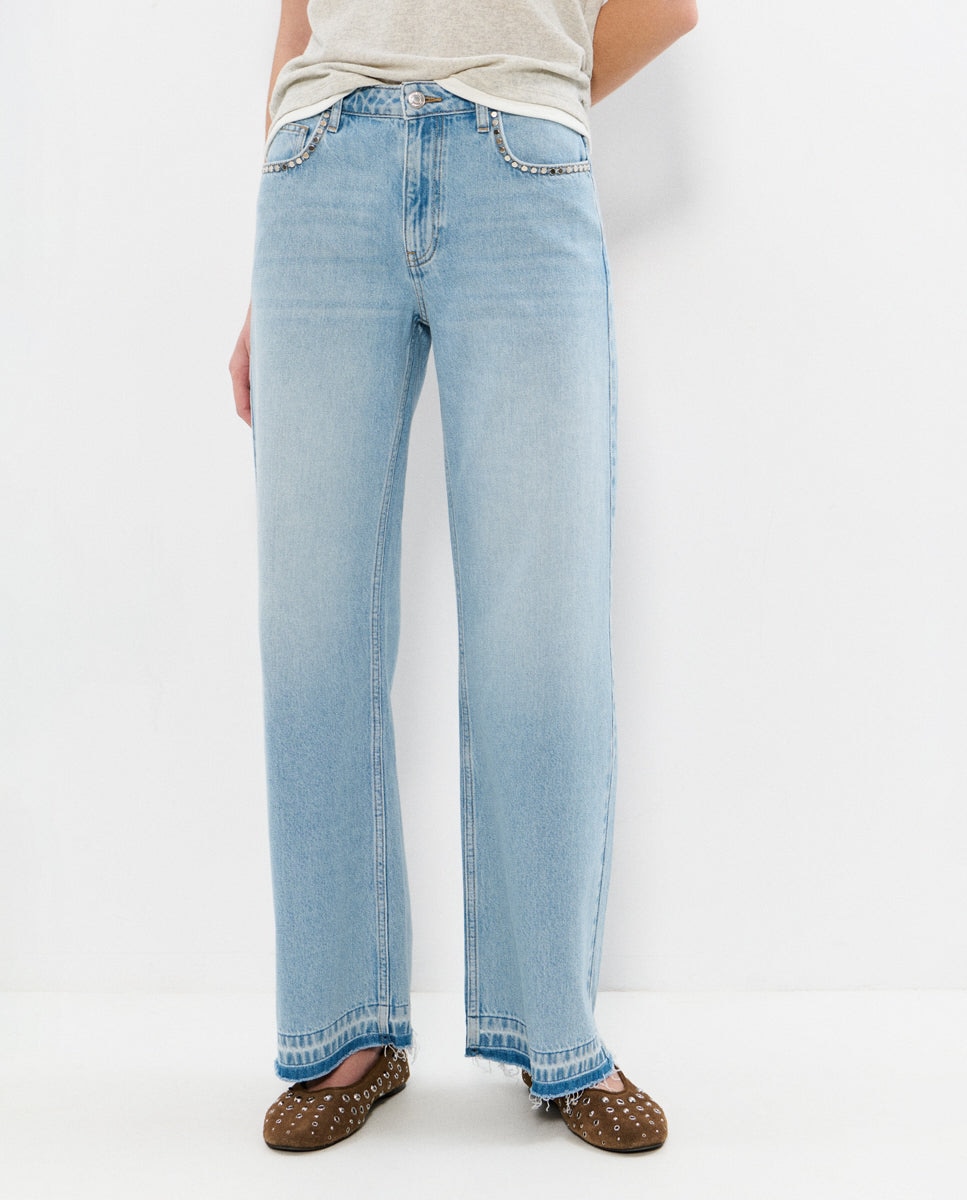 Jeans com Corte a Direito com Tachas Azul-claro-4