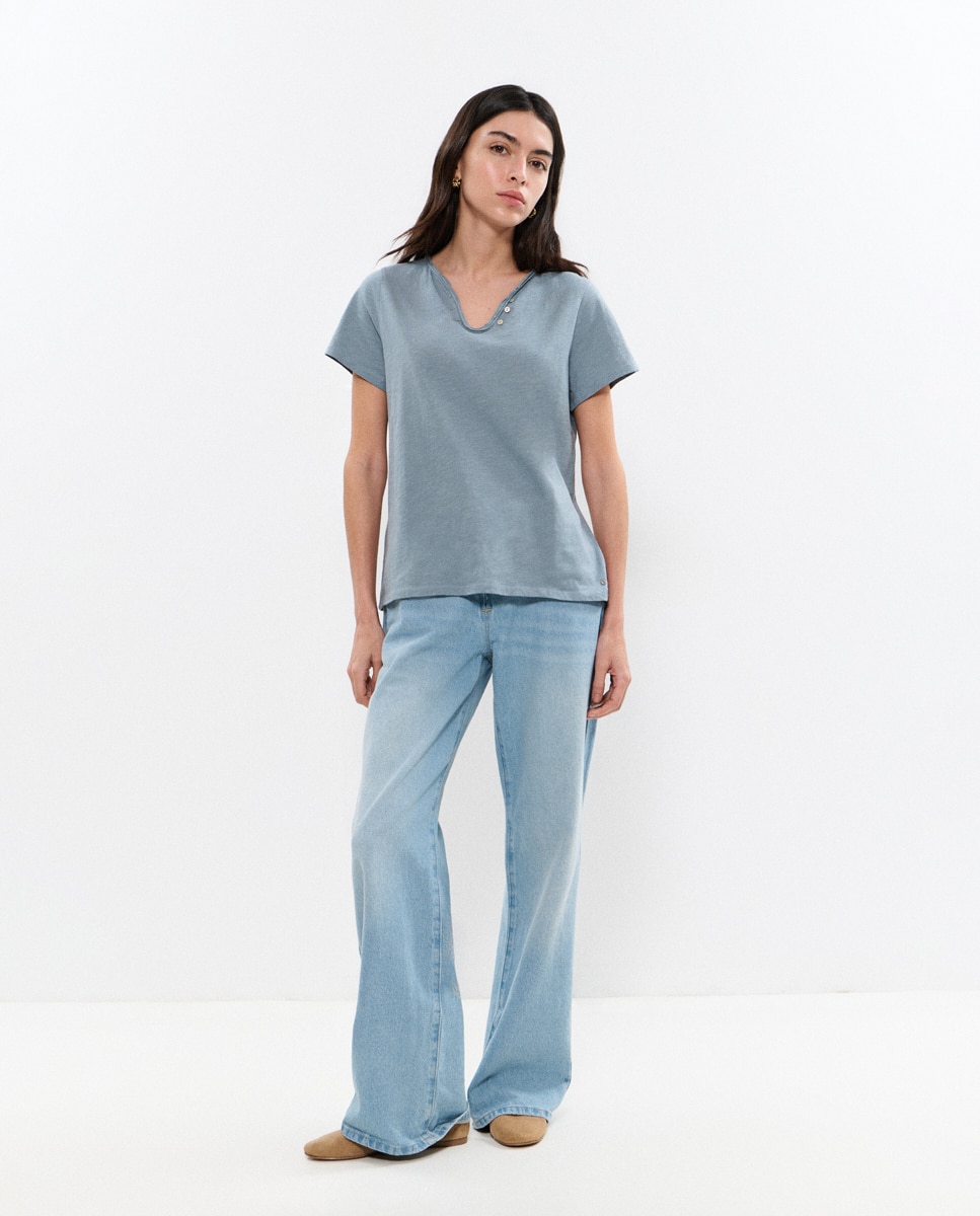 T-shirt com Botões Azul-3