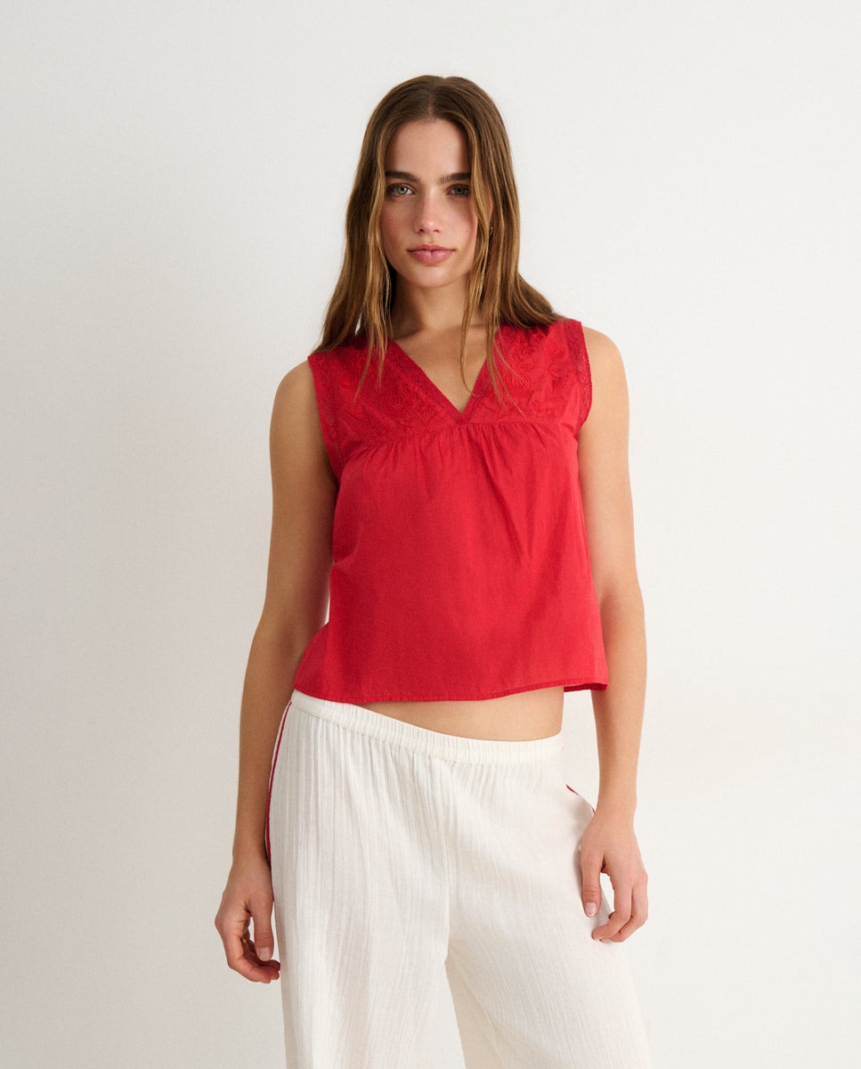Imagem 0 de Blusa de Alças com Bordados