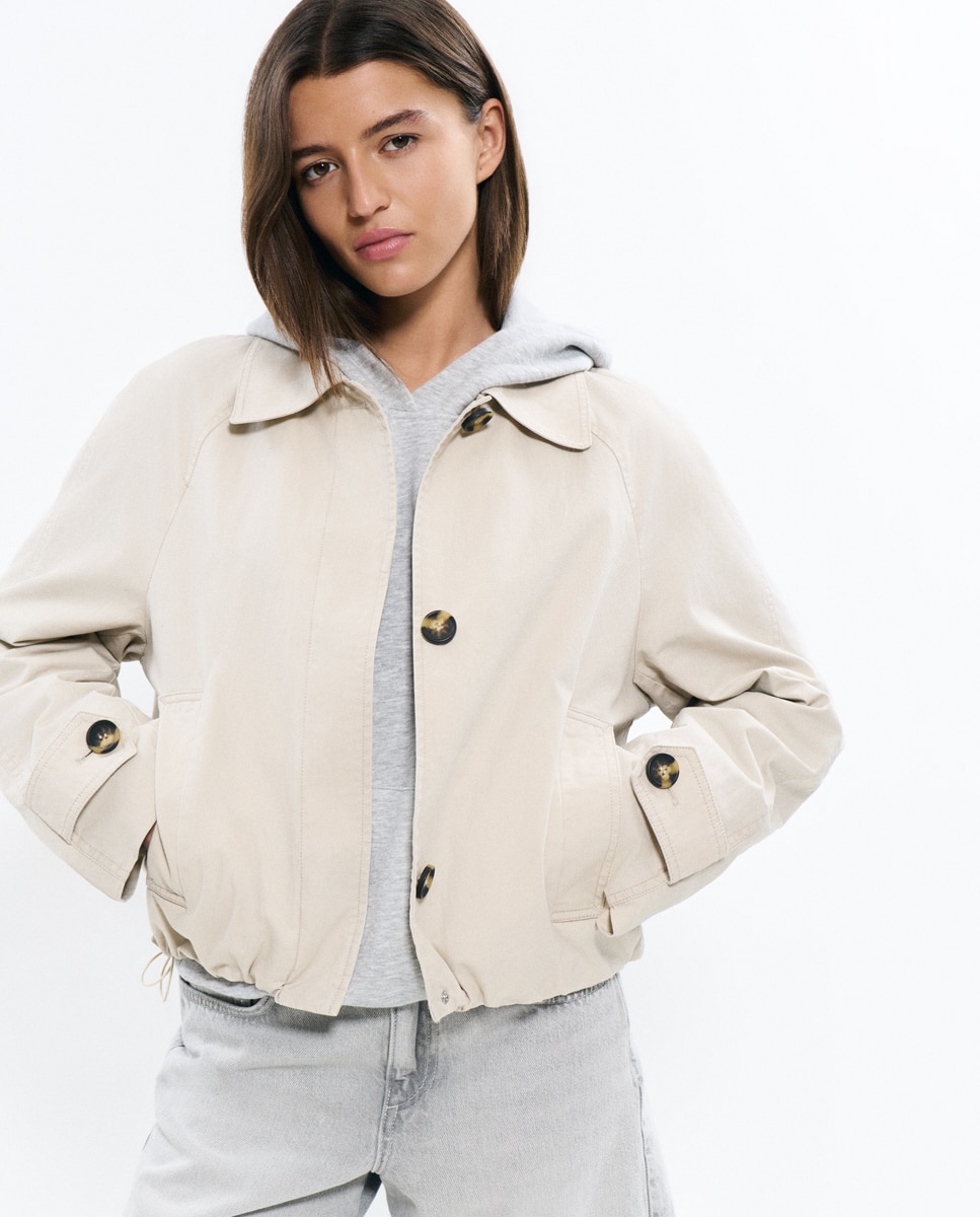 Imagem 0 de Gabardina Curta Abalonada