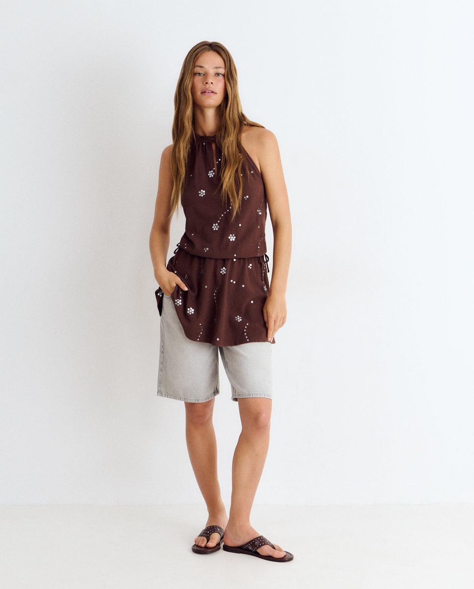 Vestido Curto com Gola Halter e Lantejoulas Castanho-chocolate-3