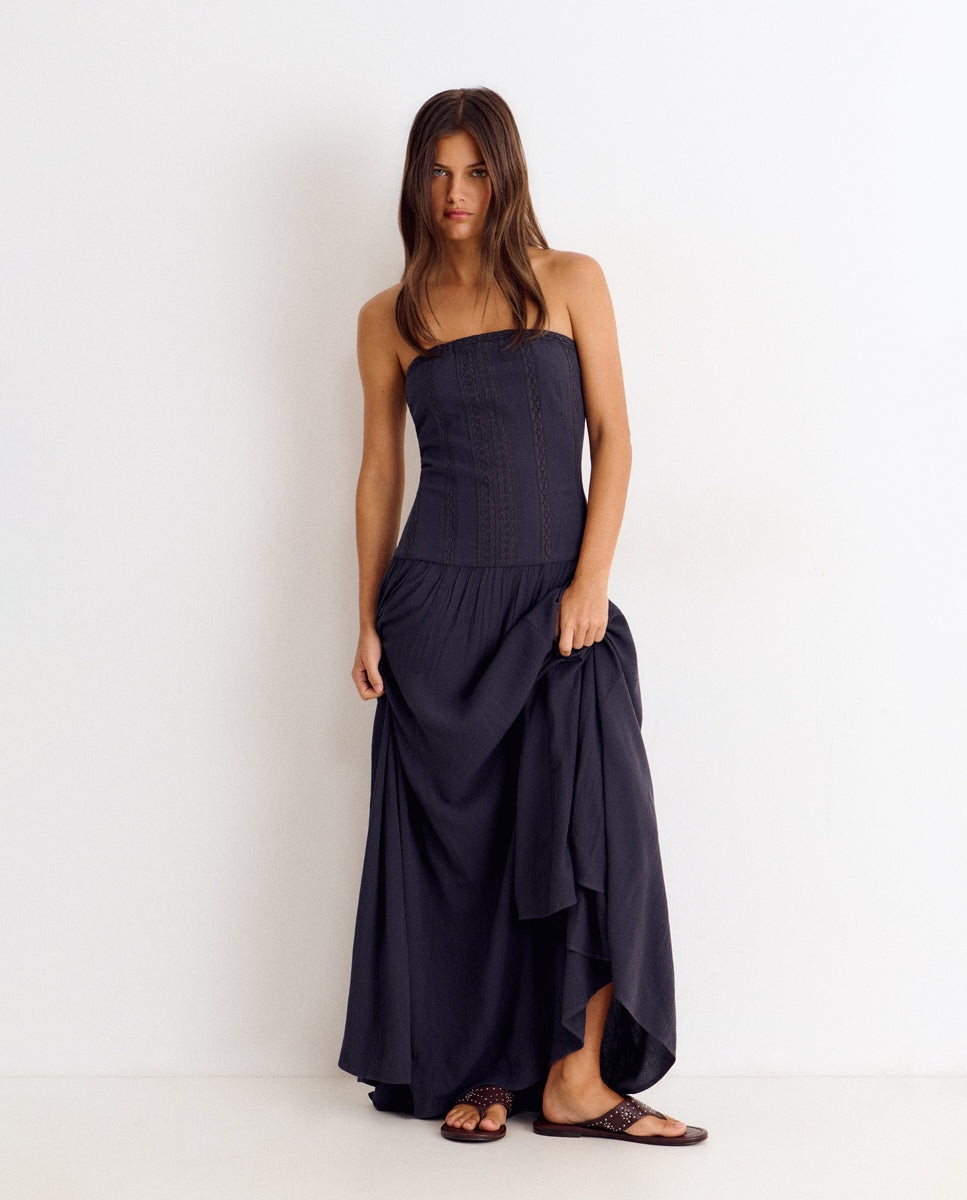 Imagem 0 de Vestido Comprido Bandeau com Bordados
