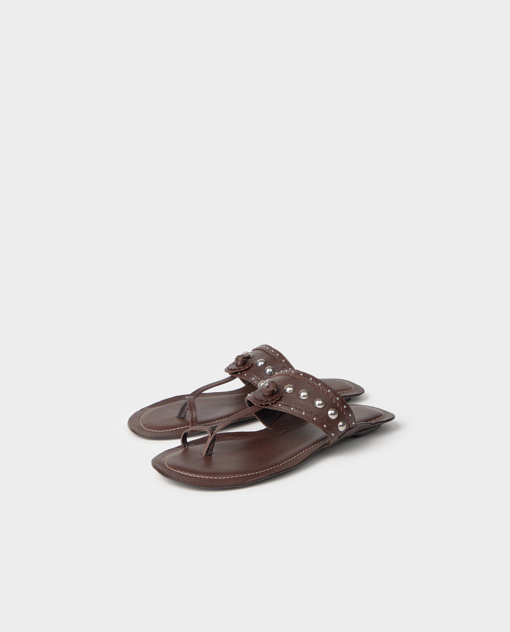 Sandálias Rasas de Pele com Tachas Castanho-chocolate-5