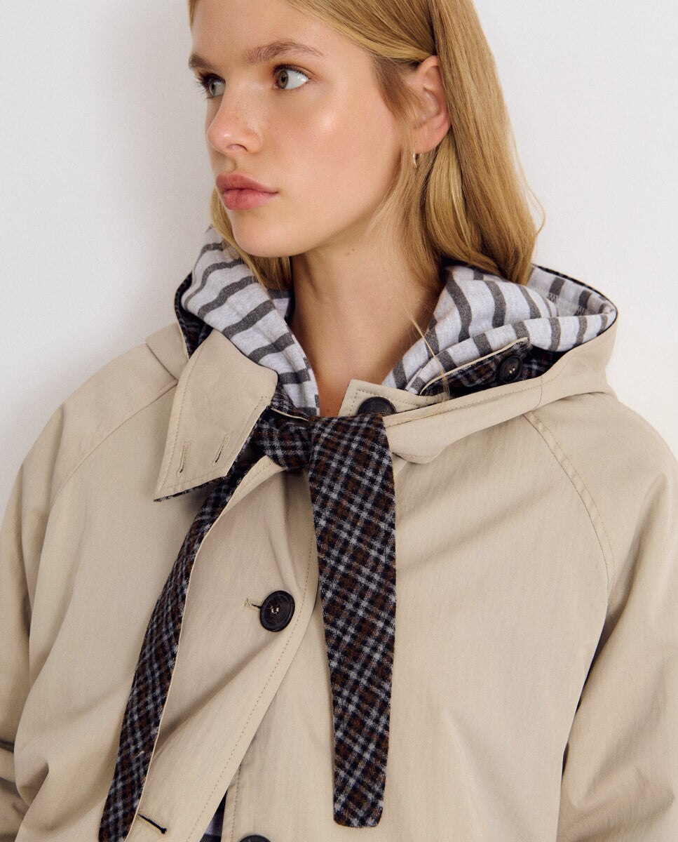 Gabardina Comprida com Capuz Branco-4