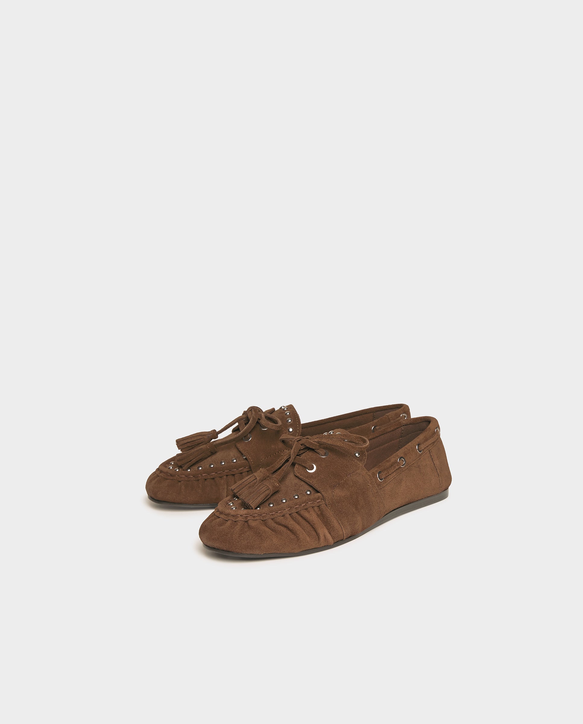 Náuticos de Camurça com Tachas Castanho-chocolate-5