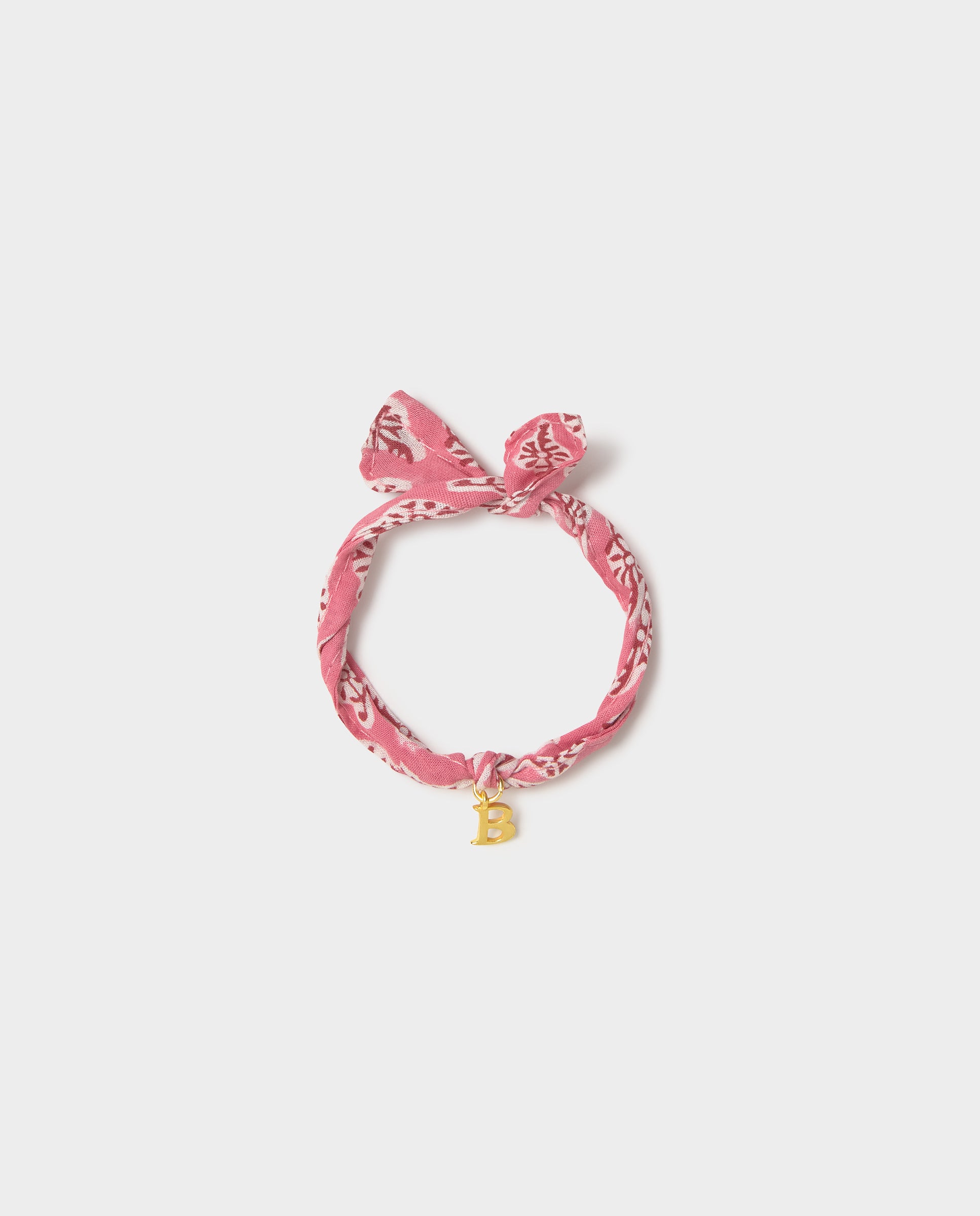 Pulseira com Inicial B Dourado-2