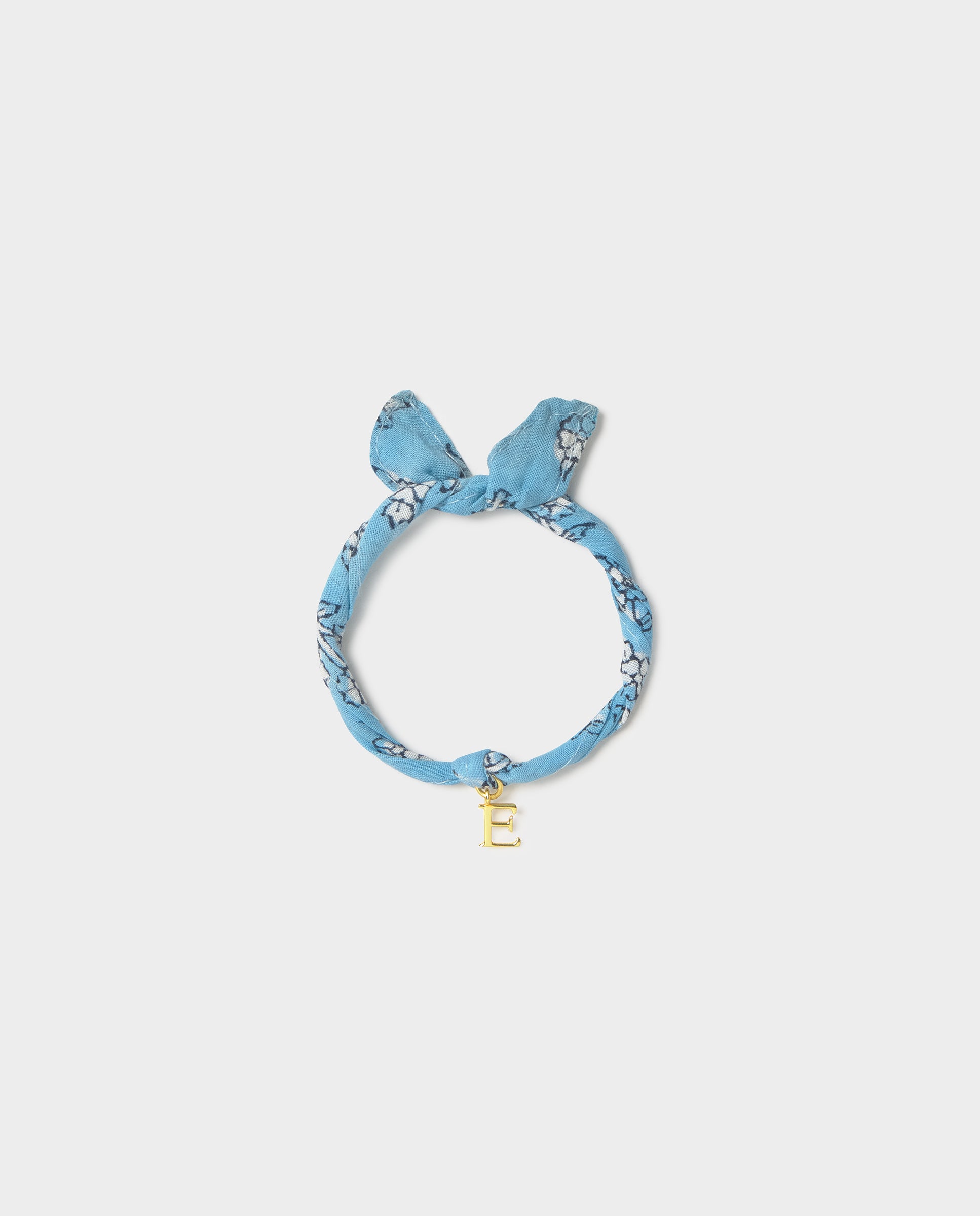 Pulseira com Inicial e Dourado-3